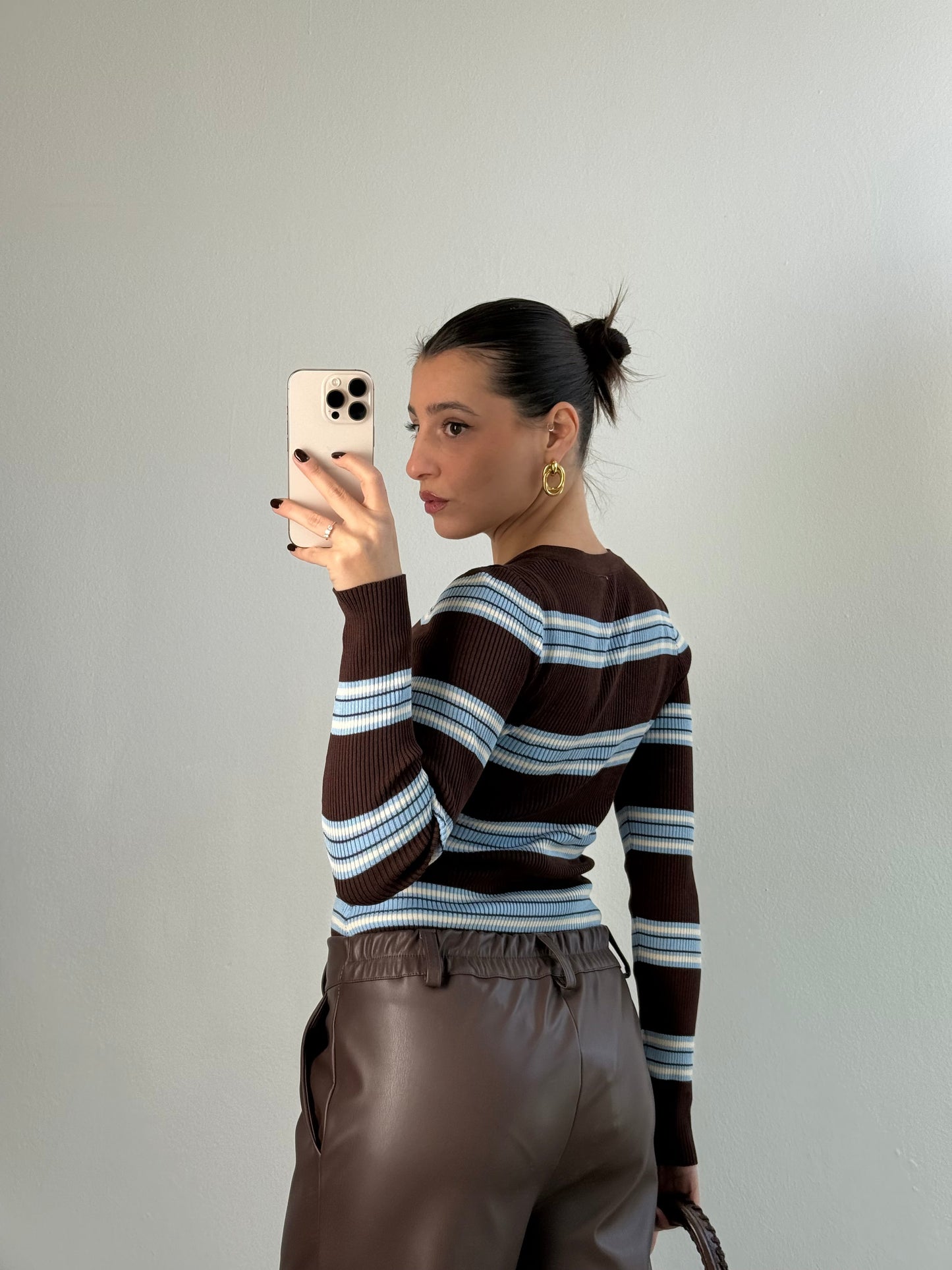 Striped V-neck bodysuit
