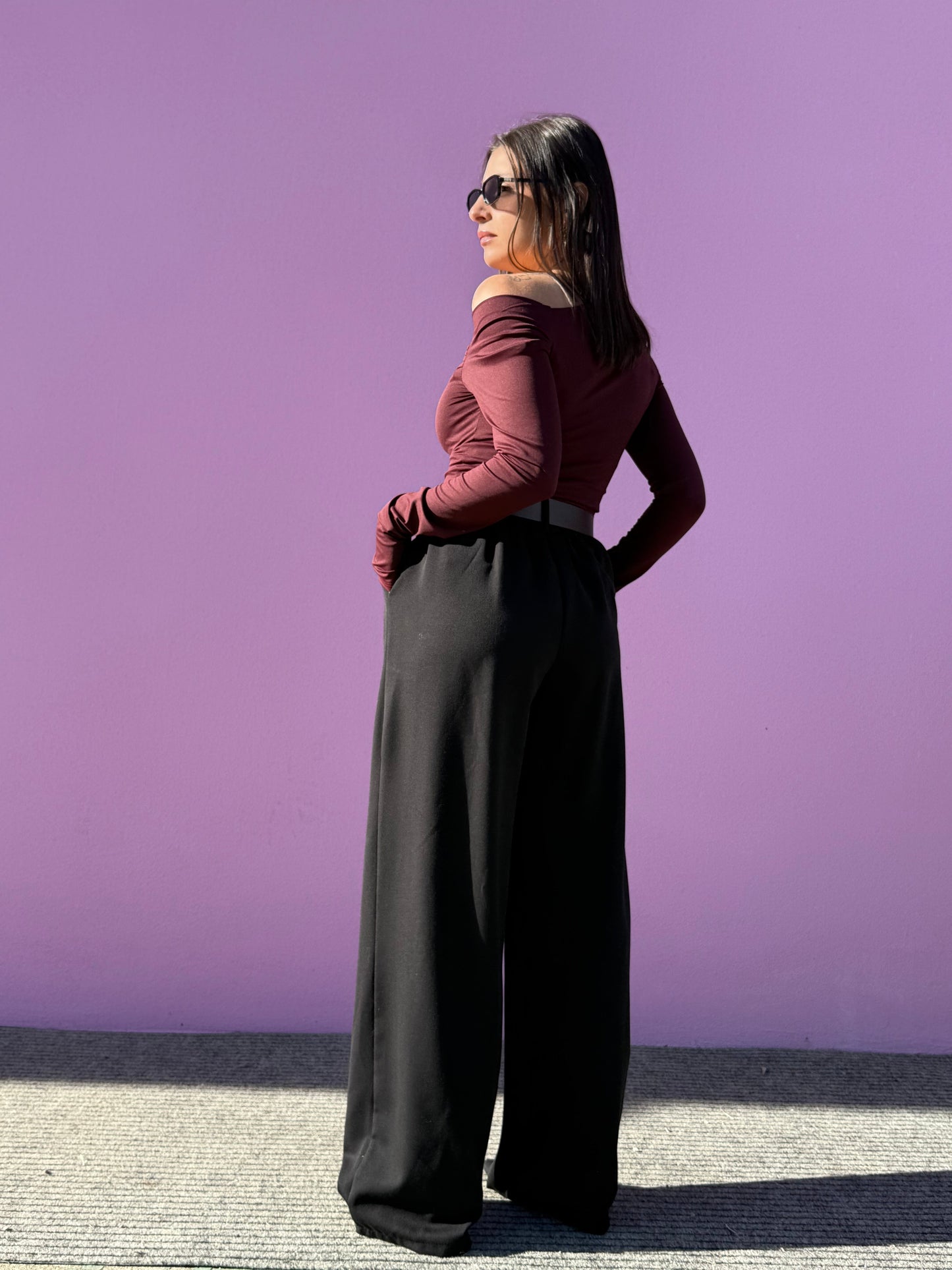 Pantalone palazzo con cinture