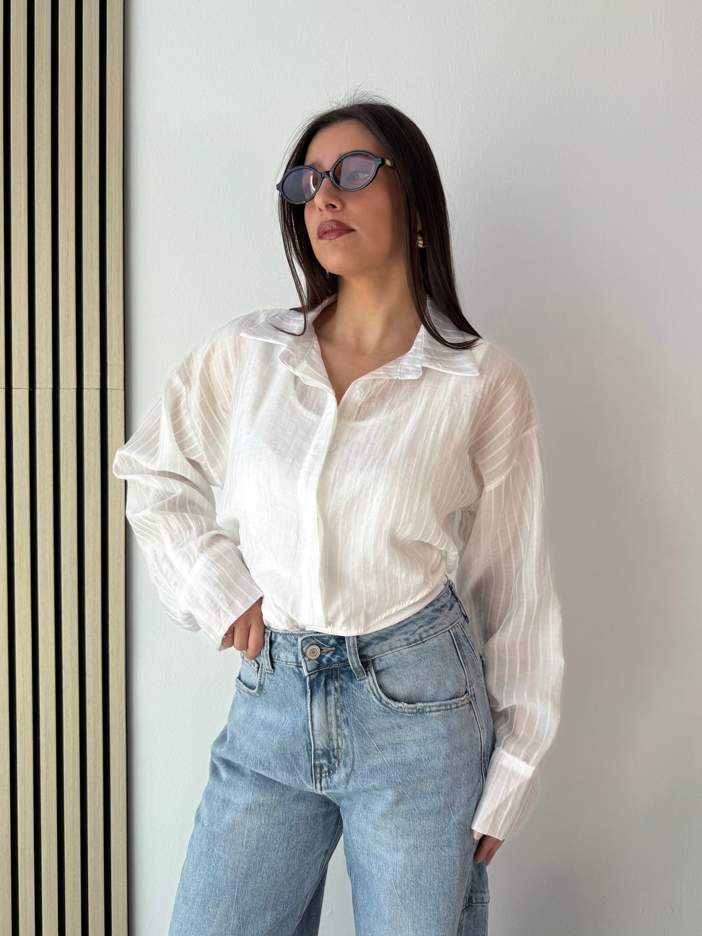 Shirt stripes White body