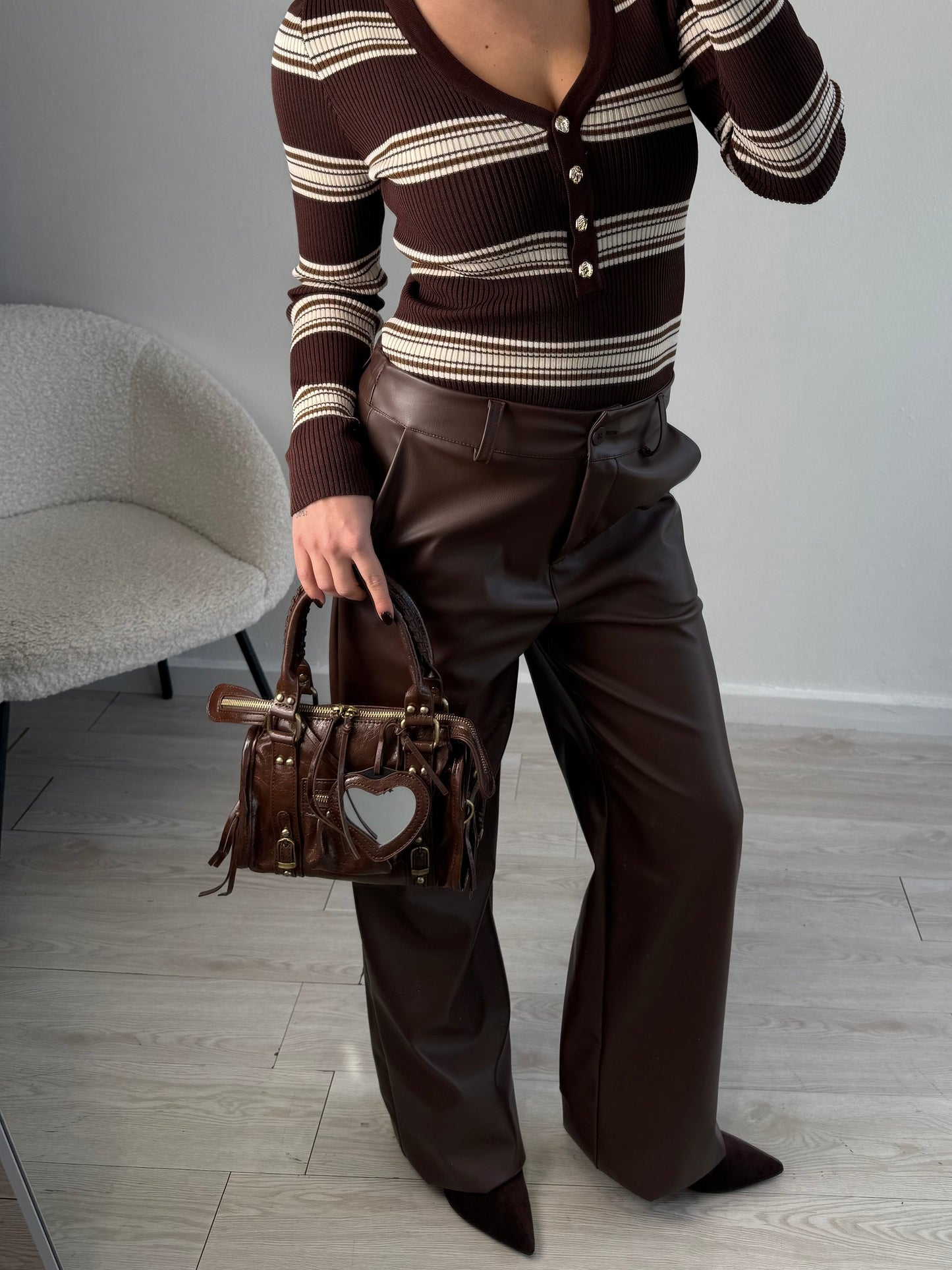 Pants in brown faux leather