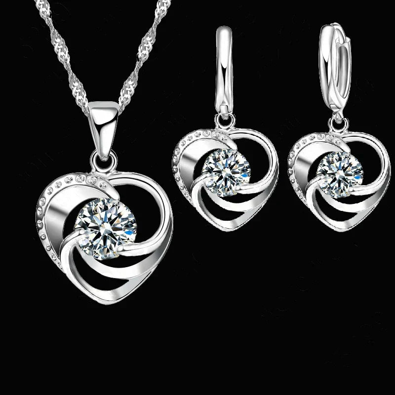 Collana e Orecchini a Cuore in Argento Sterling