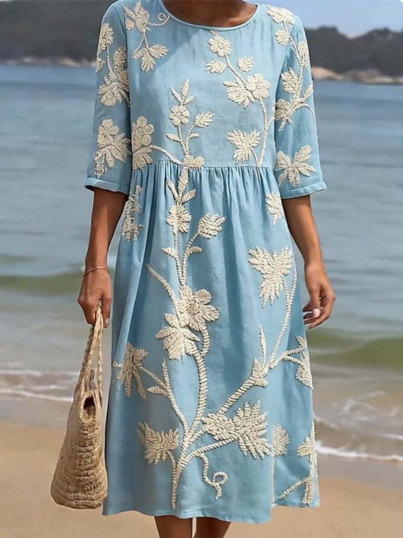 Abito casual da donna con stampa floreale.