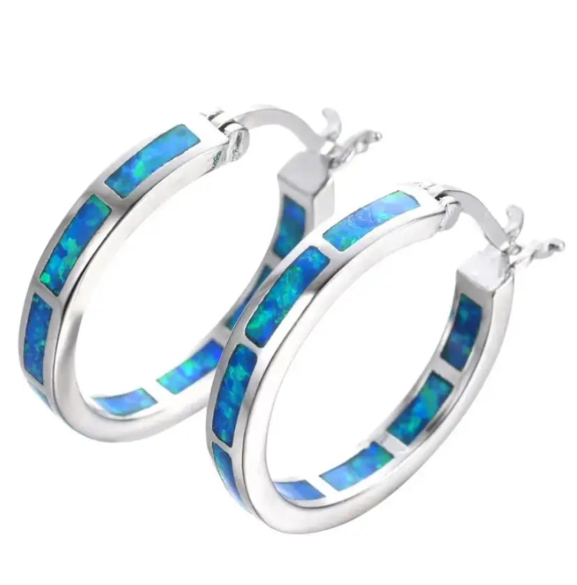 Orecchini a Cerchio Chic con Opale di Fuoco Blu