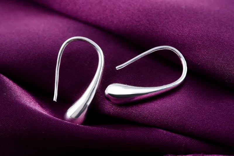 Orecchini a cerchio a goccia in argento sterling