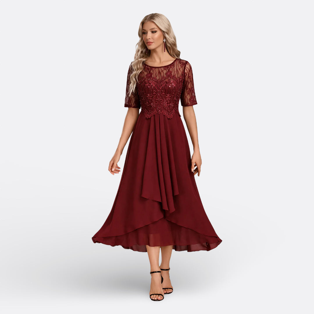 Mariana - Short-Sleeved Lace Dress