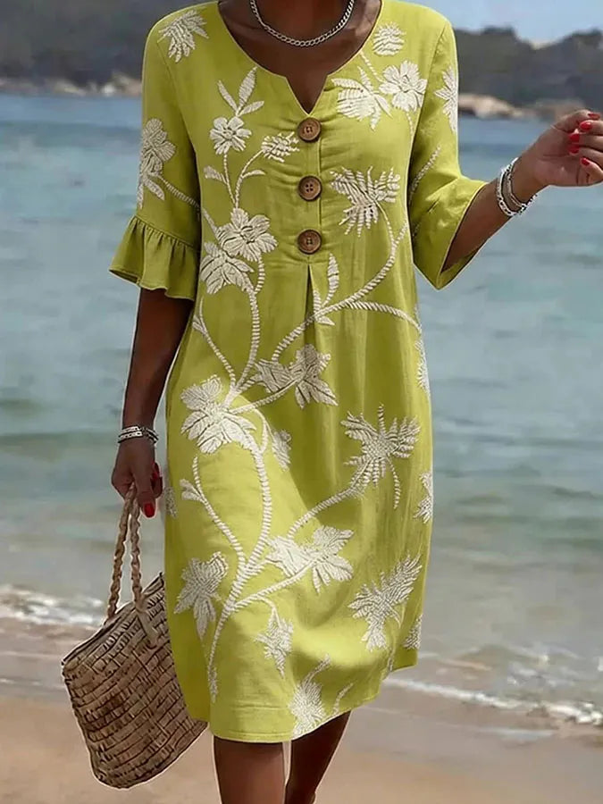 Abito casual da donna con stampa floreale.