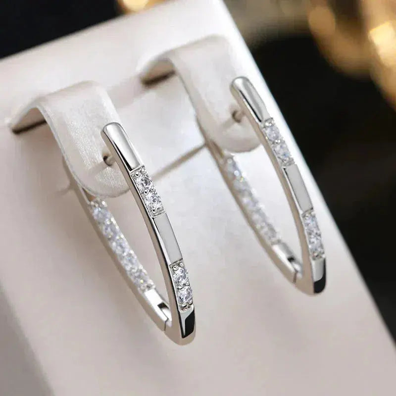 Sophisticated earrings with cubic zirconia stones