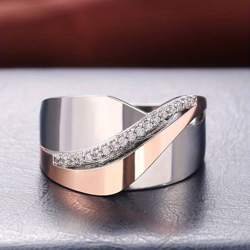 Elegant Ring in Shimmering Rose Gold