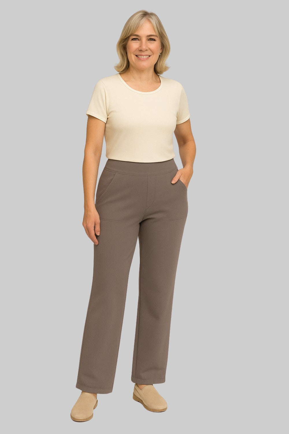 Pantaloni a gamba larga da donna – guida alle taglie Atelier Roma Bianchi