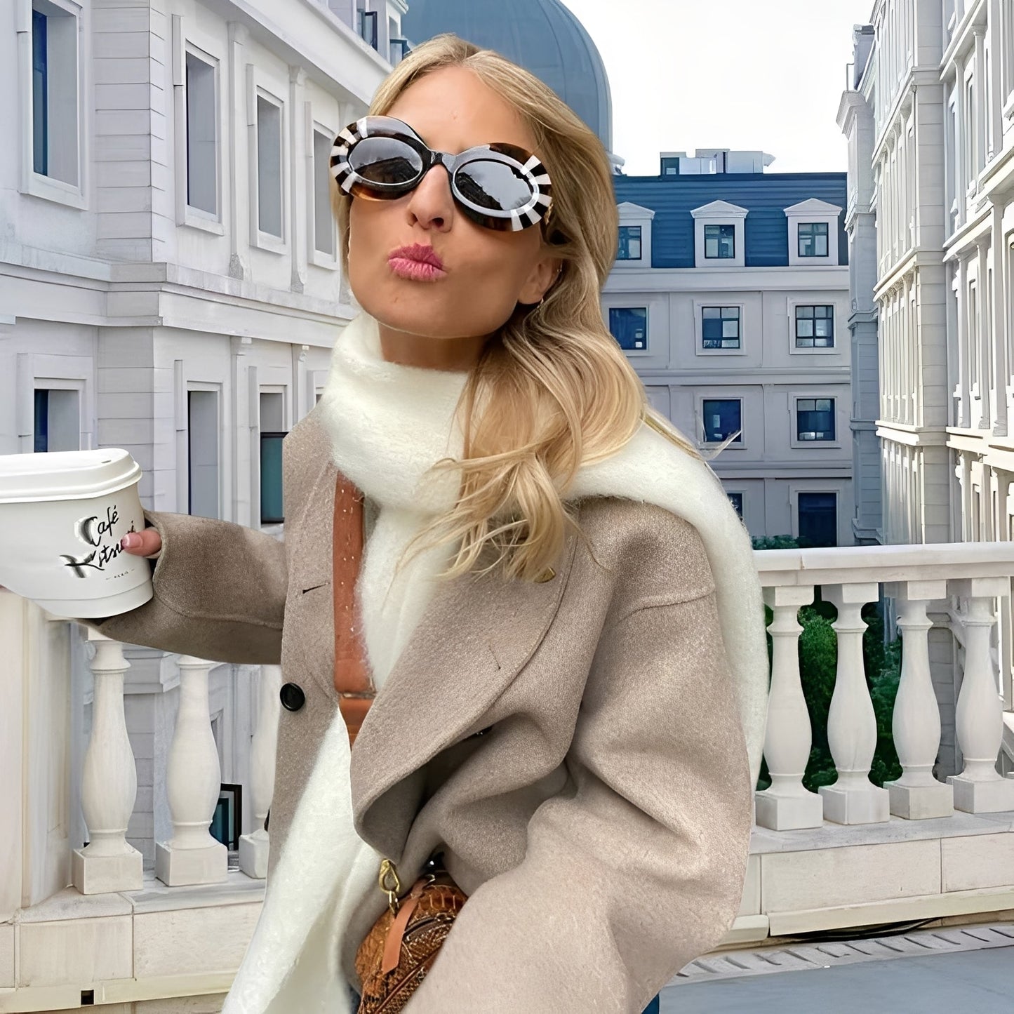 Eustacia - Giacca doppiopetto ampia per donne