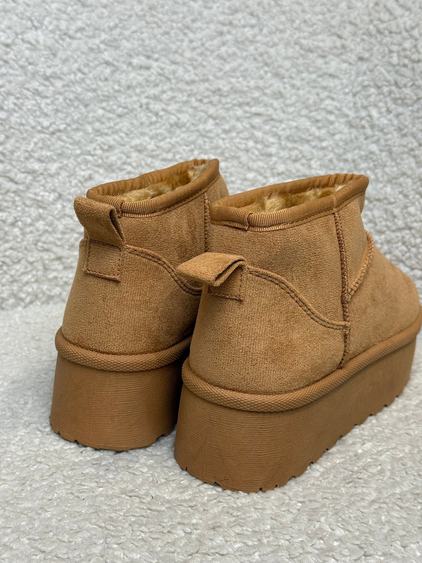 Platform ultra mini Camel