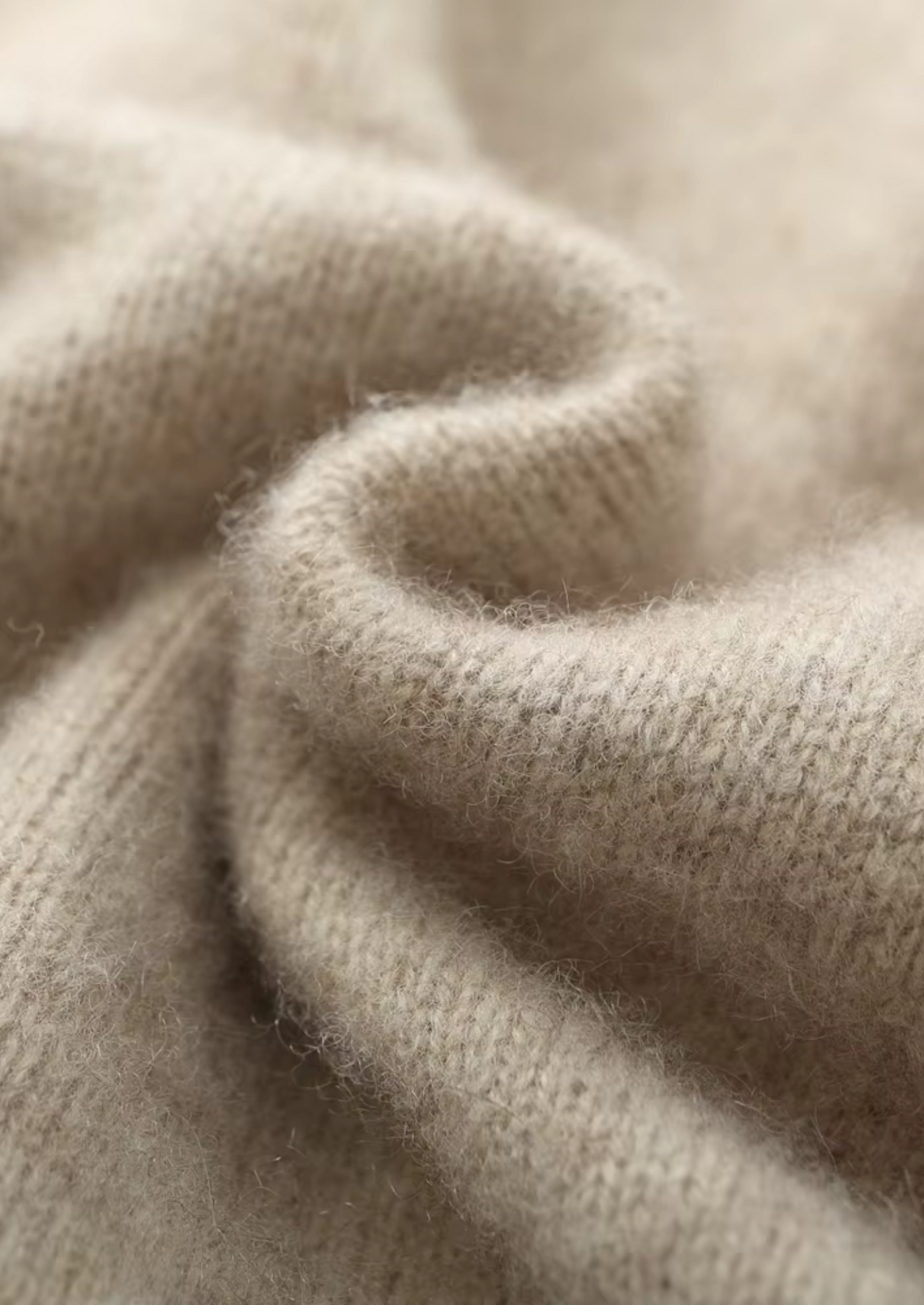 COMPLETO IN PURA LANA MERINO EXTRA-FINE