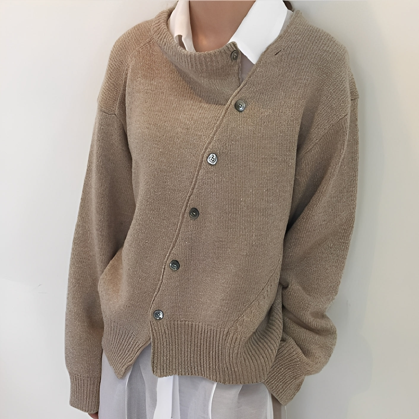 Arianna - Giacca di cashmere morbida con bottoni per donne