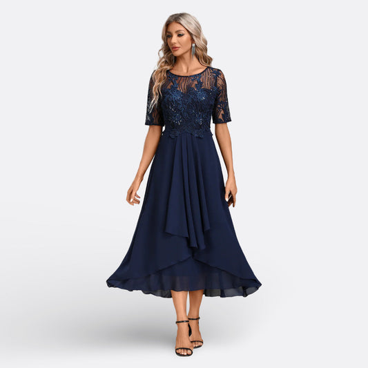 Mariana - Short-Sleeved Lace Dress