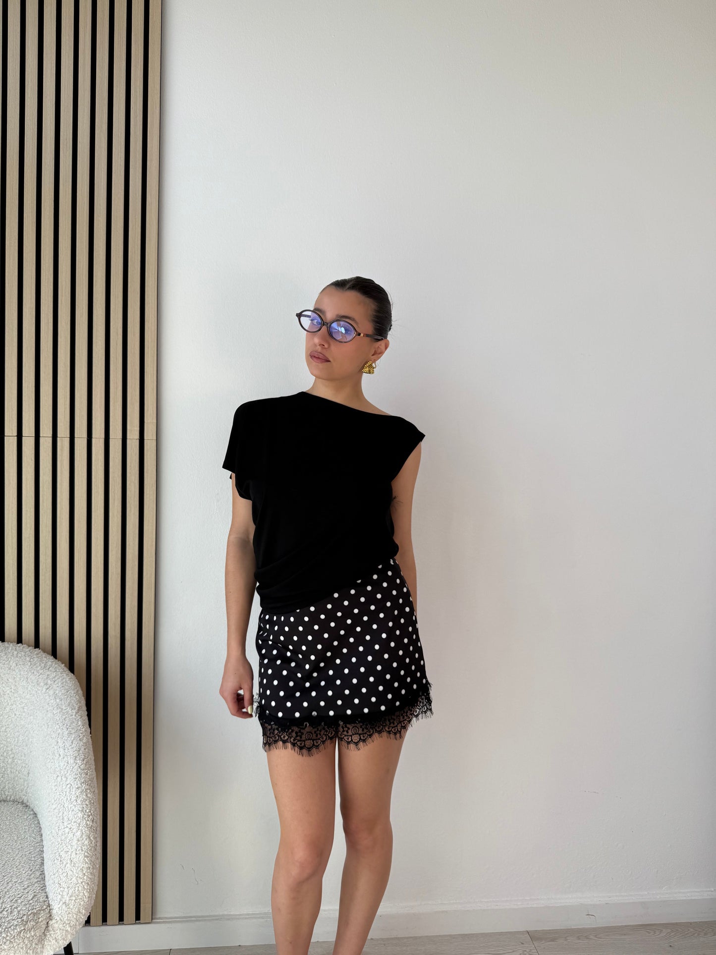 Gonna a pois con pizzo