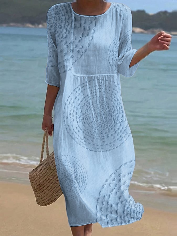 Abito casual da donna ricamato.