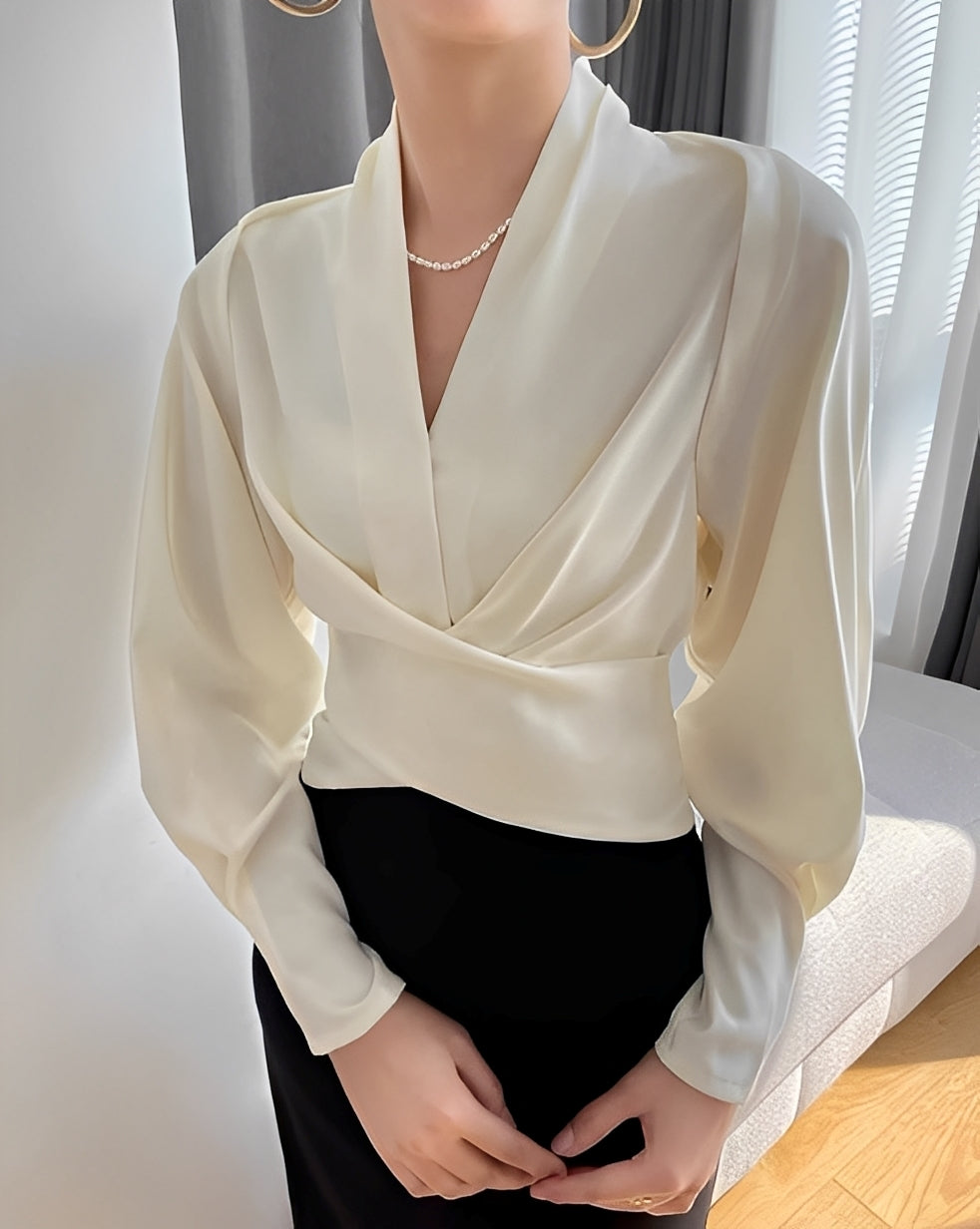 Annora - Elegante camicia di raso a maniche lunghe per le donne 
