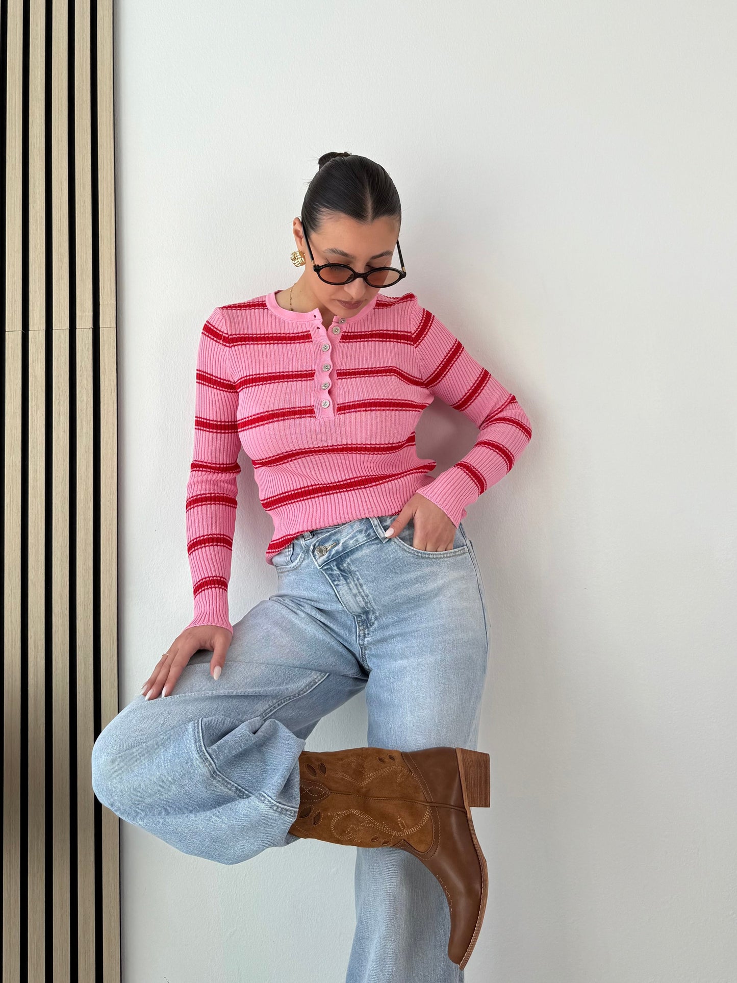 Pullover a righe colorate
