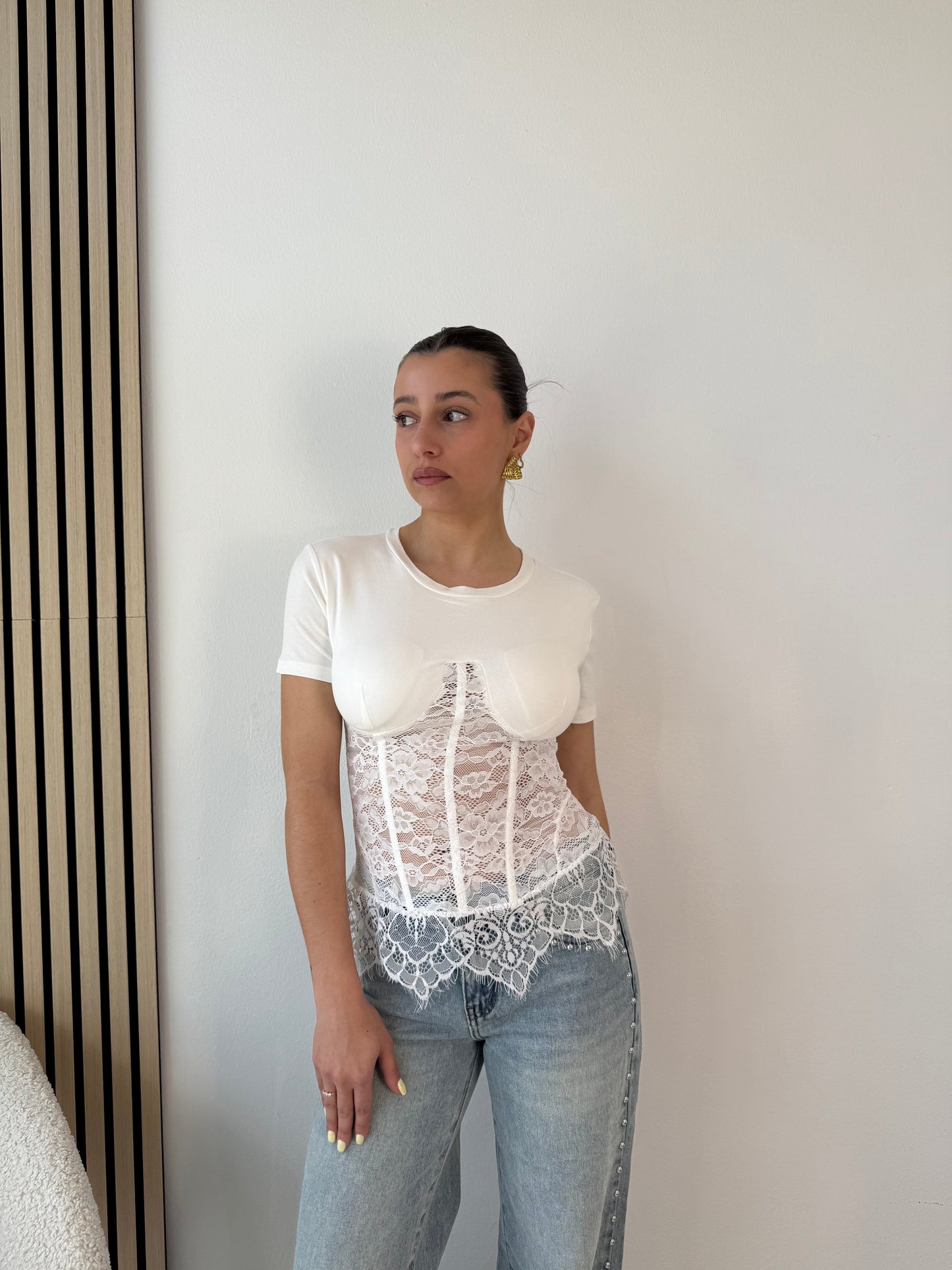T-shirt corsetto con lacci sulla schiena