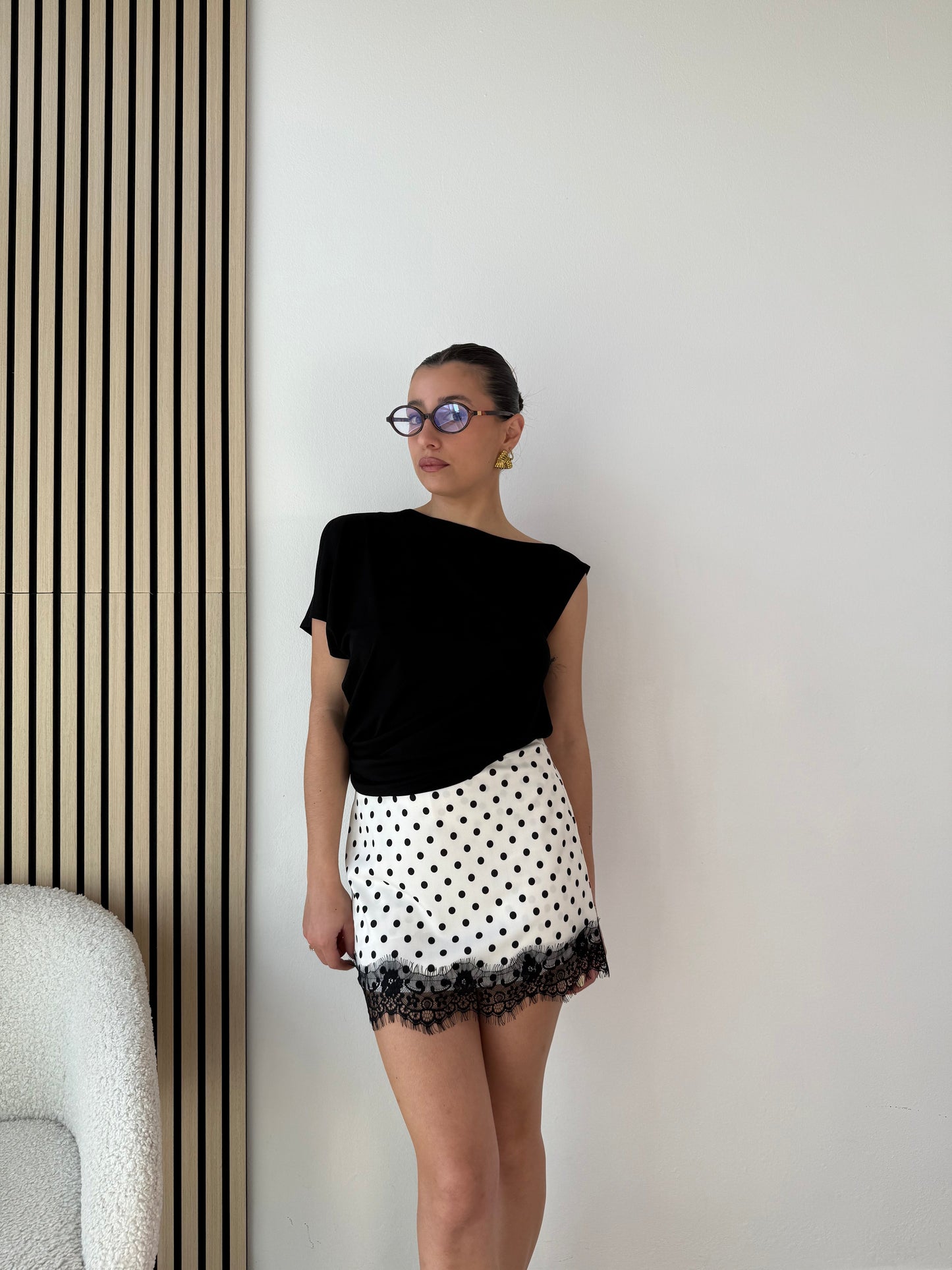 Gonna a pois con pizzo