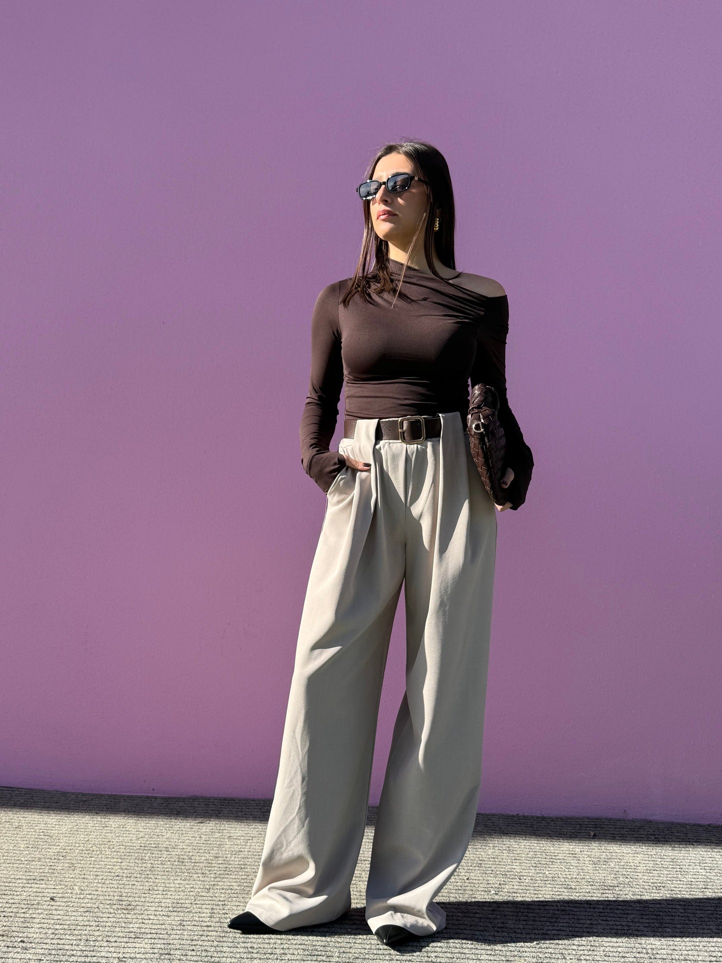 Pantalone palazzo con cinture