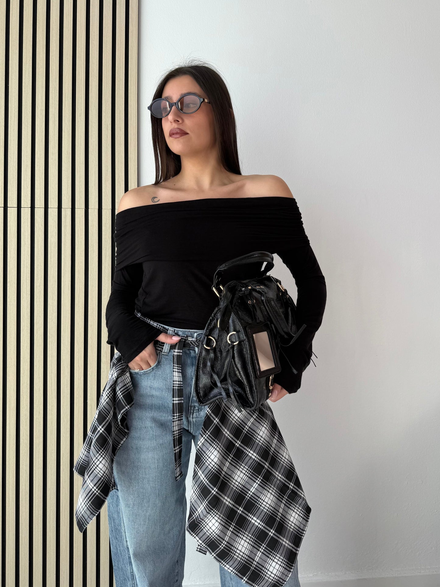 Boat neck sweater