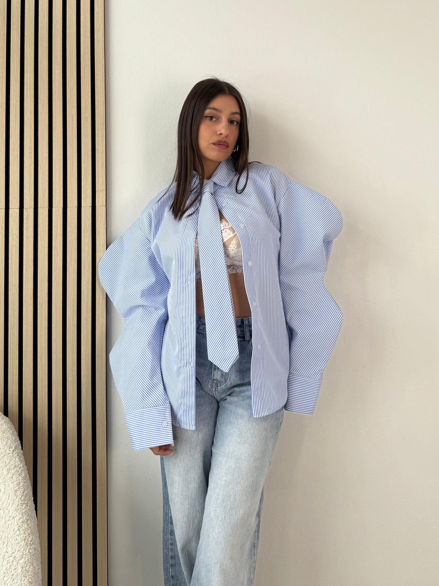 Camicia, cravatta, Waves