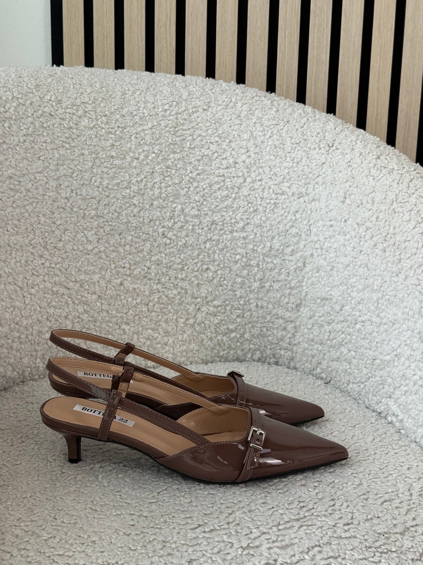 Slingback lucide color cioccolato