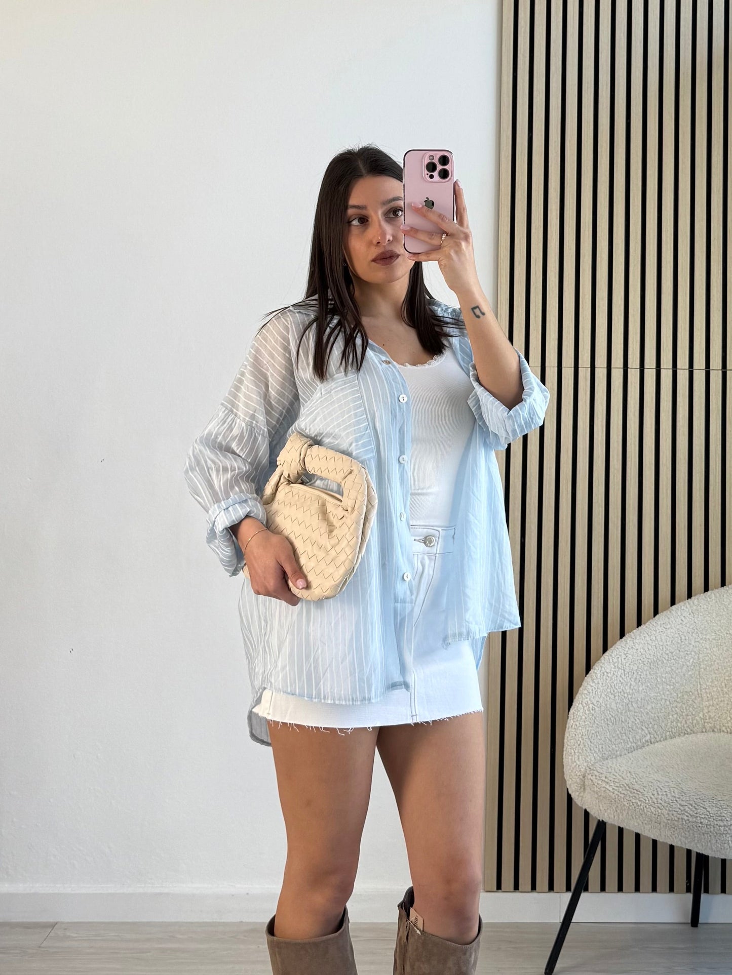 Camicia a righe velata