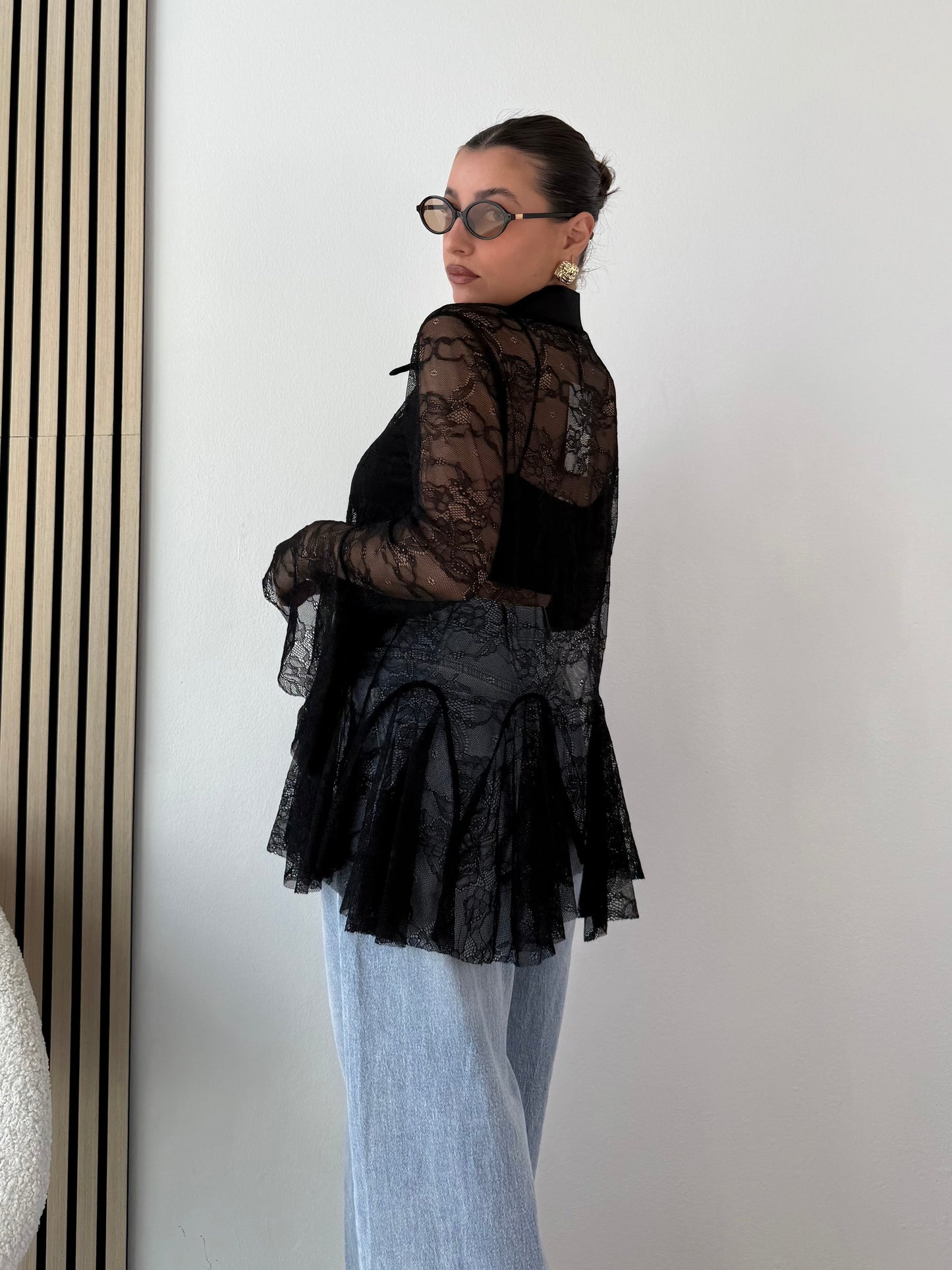 Camicia in pizzo trasparente di TENDENZA