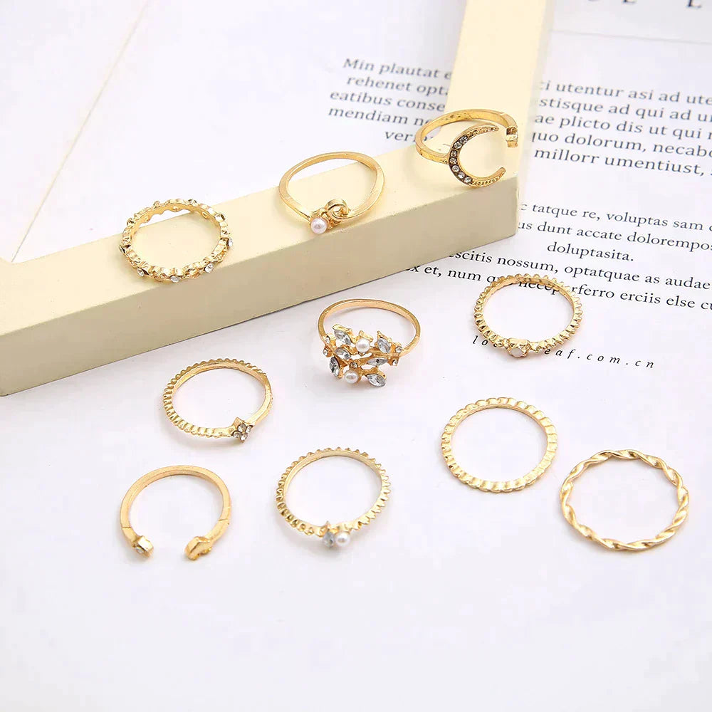 Set of 10 bohemian rings in silver and gold