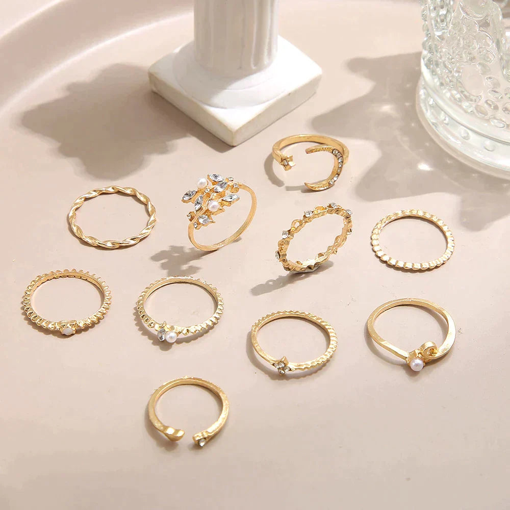 Set of 10 bohemian rings in silver and gold