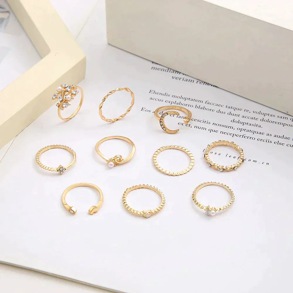 Set of 10 bohemian rings in silver and gold