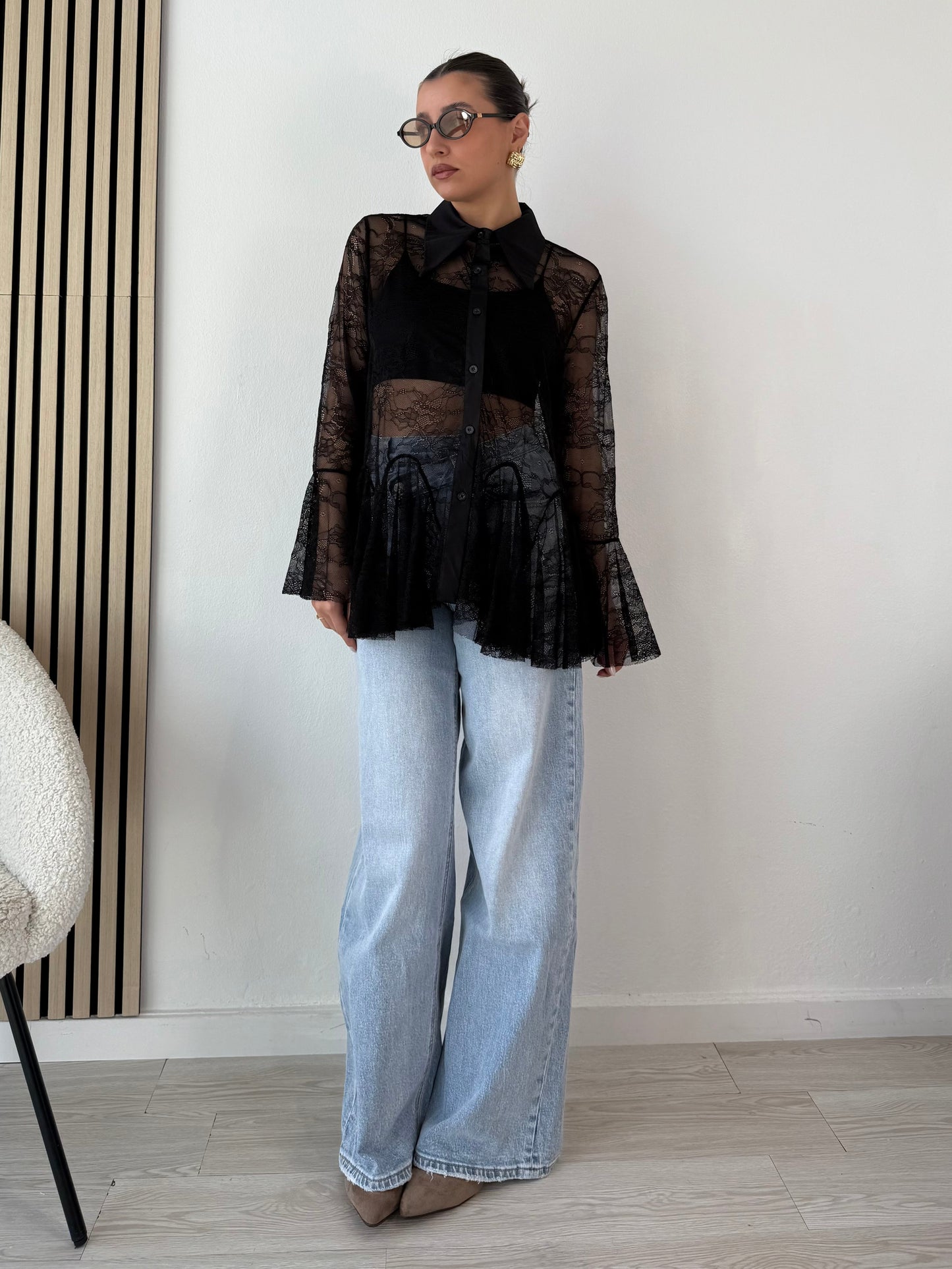 Camicia in pizzo trasparente di TENDENZA