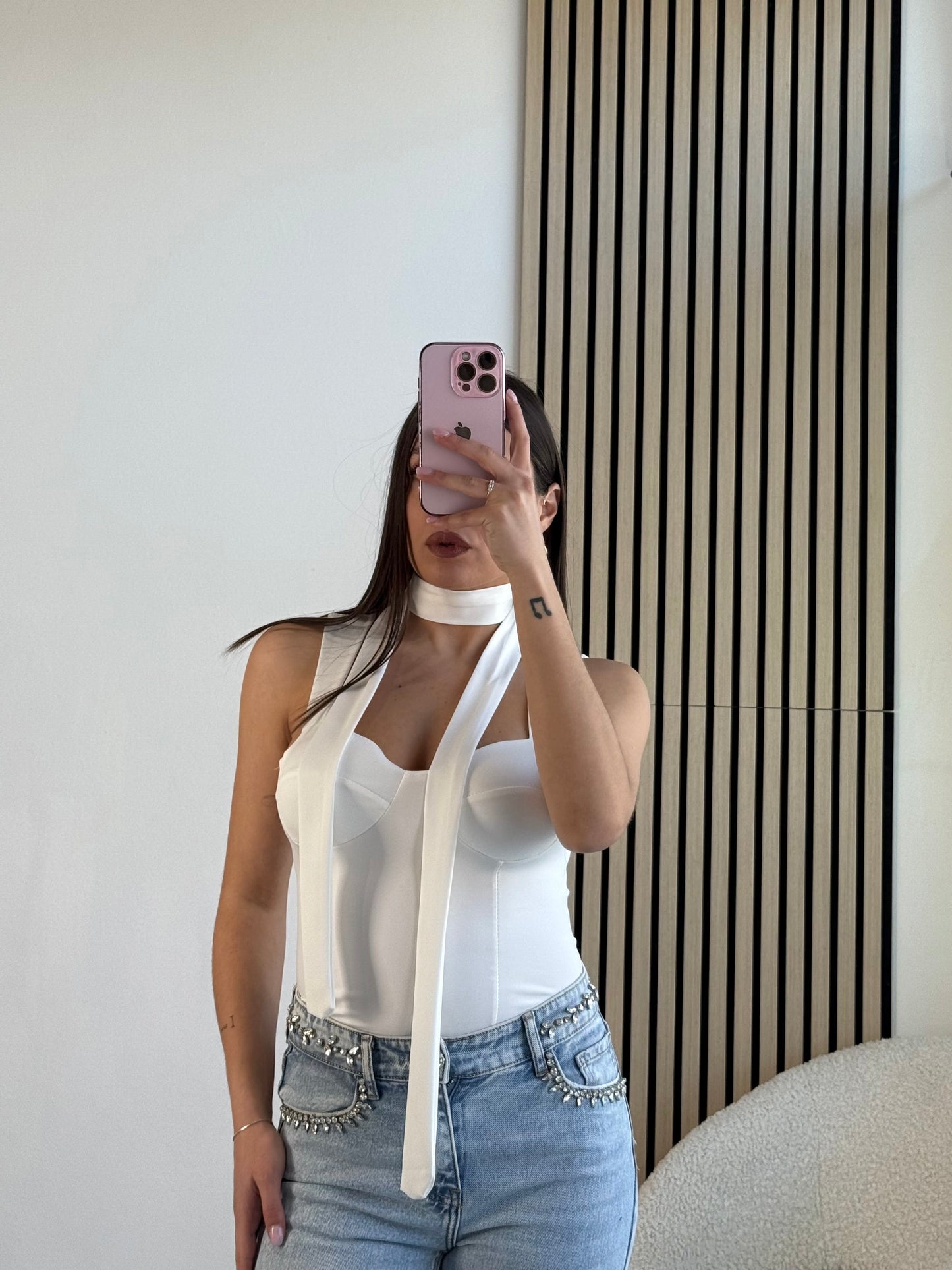 Top a corsetto con foulard