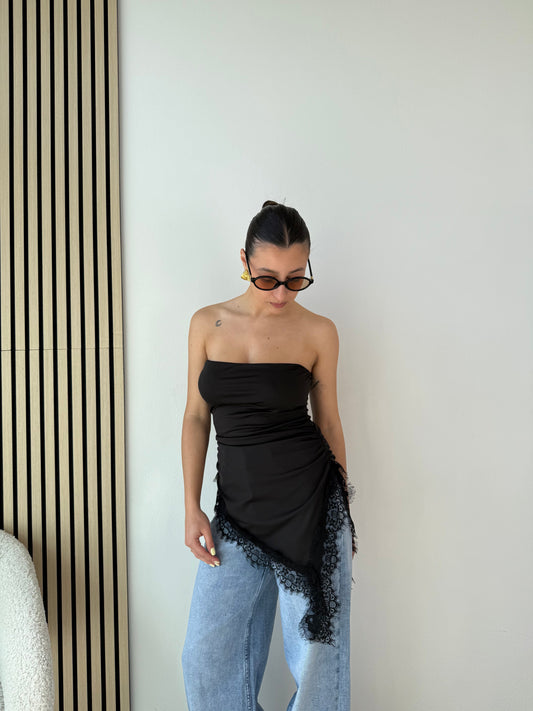 Top a fascia pizzo asimmetrico