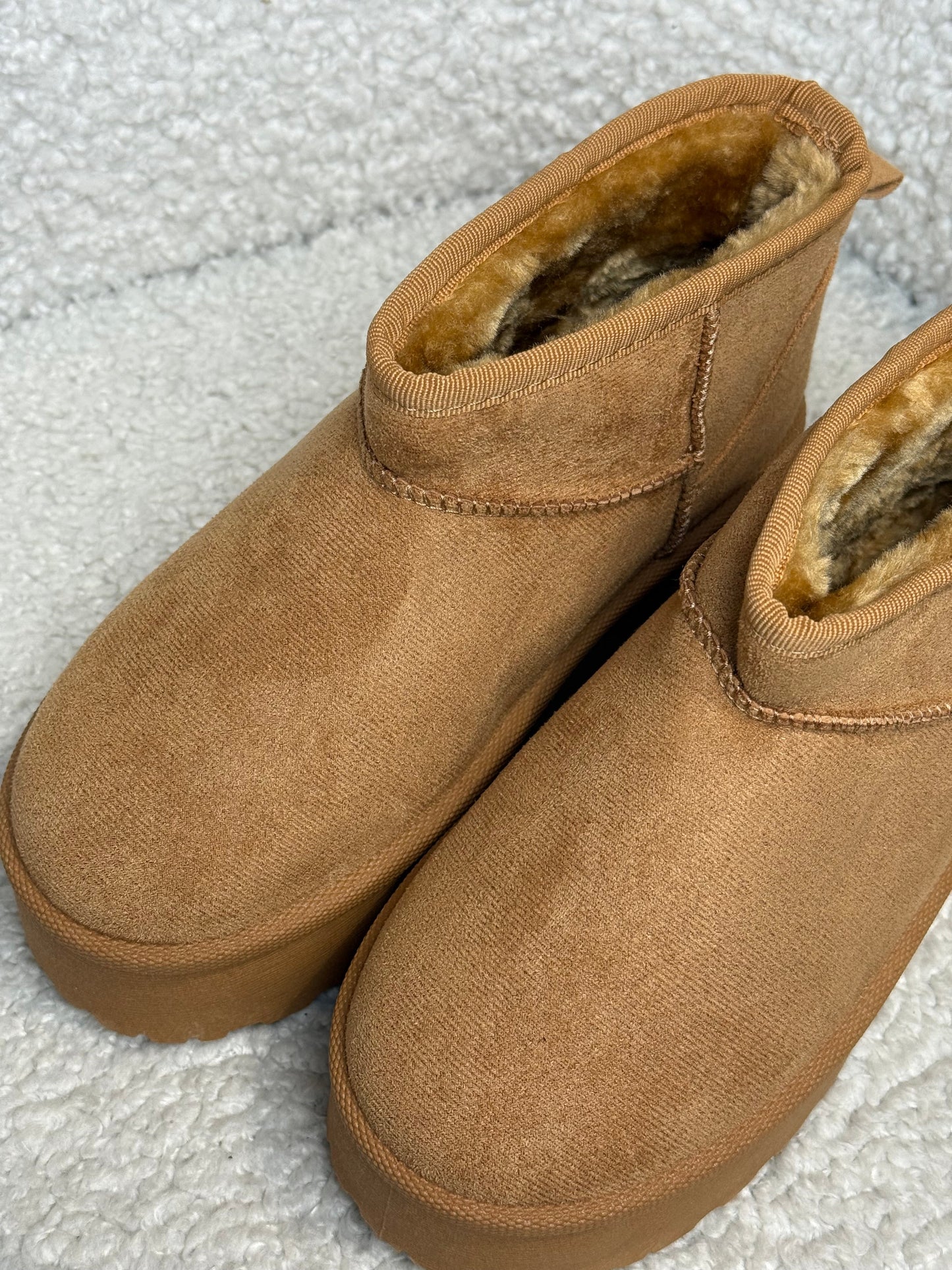 Platform ultra mini Camel