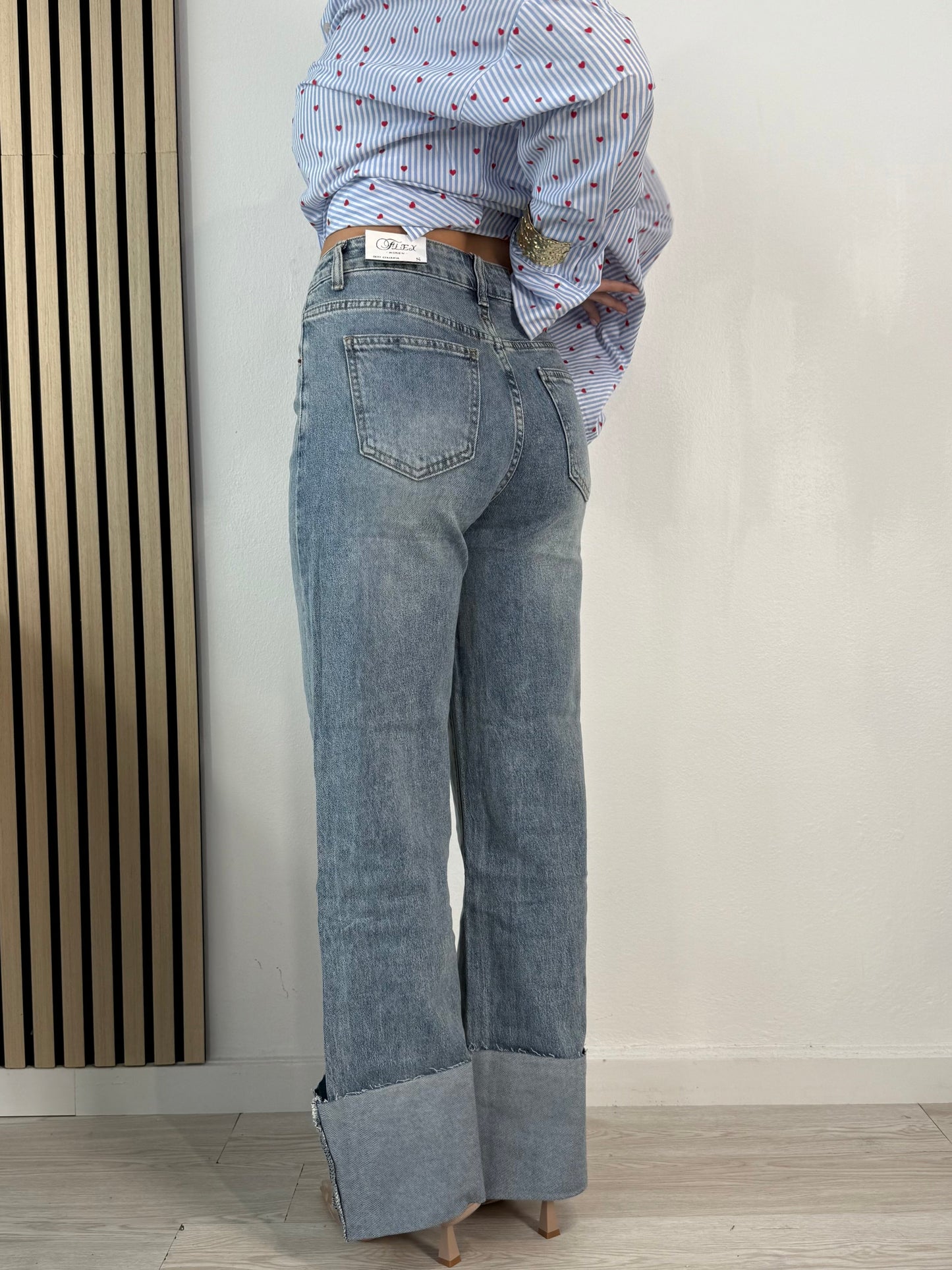 Jeans a pieghe extra lunghi