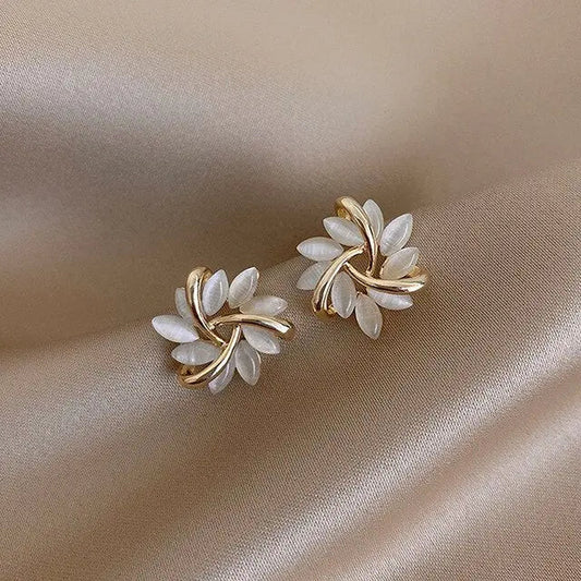 Orecchini Stud Opale Bianco