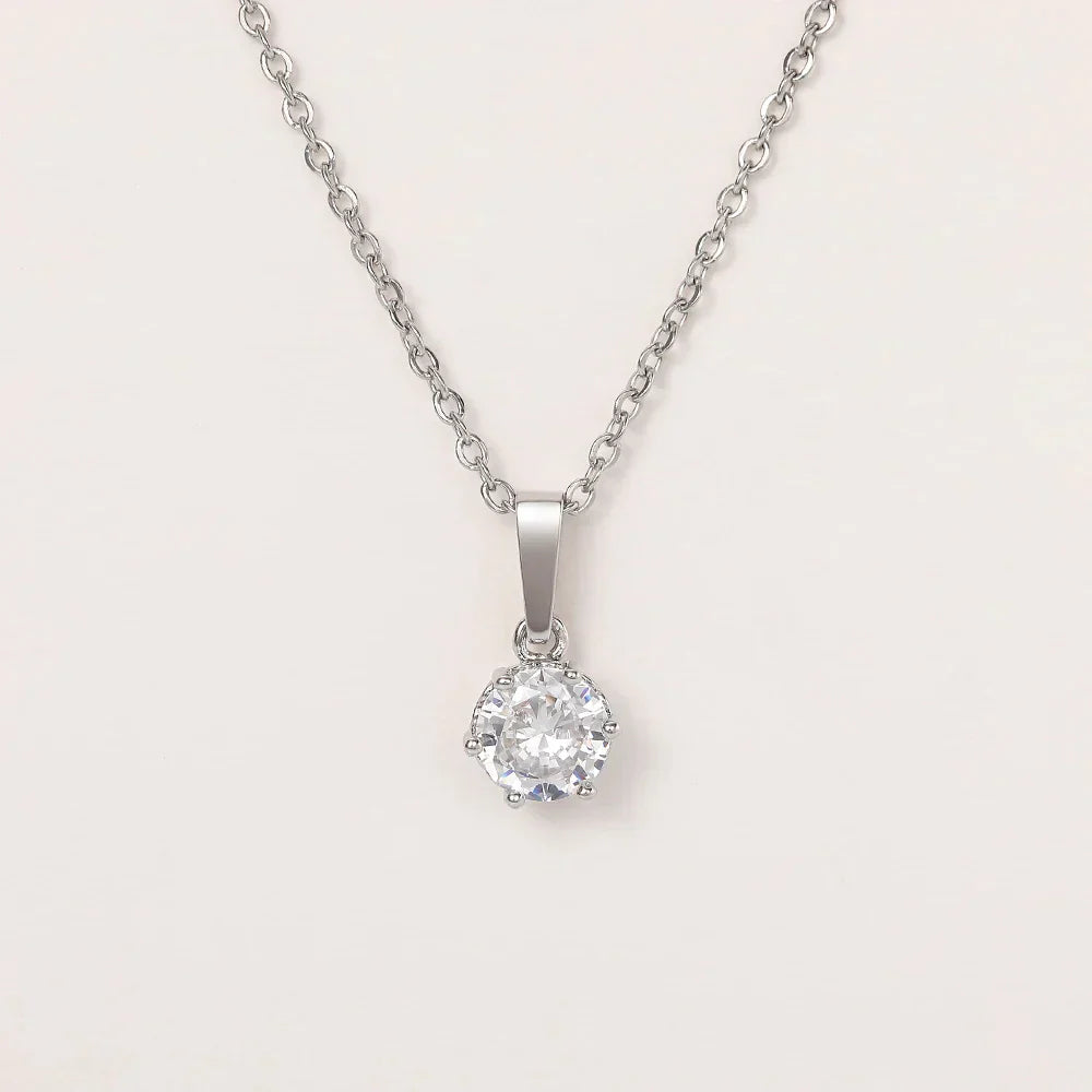 Classic Necklace with Zirconia Pendant