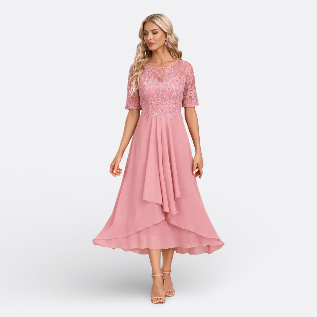 Mariana - Short-Sleeved Lace Dress