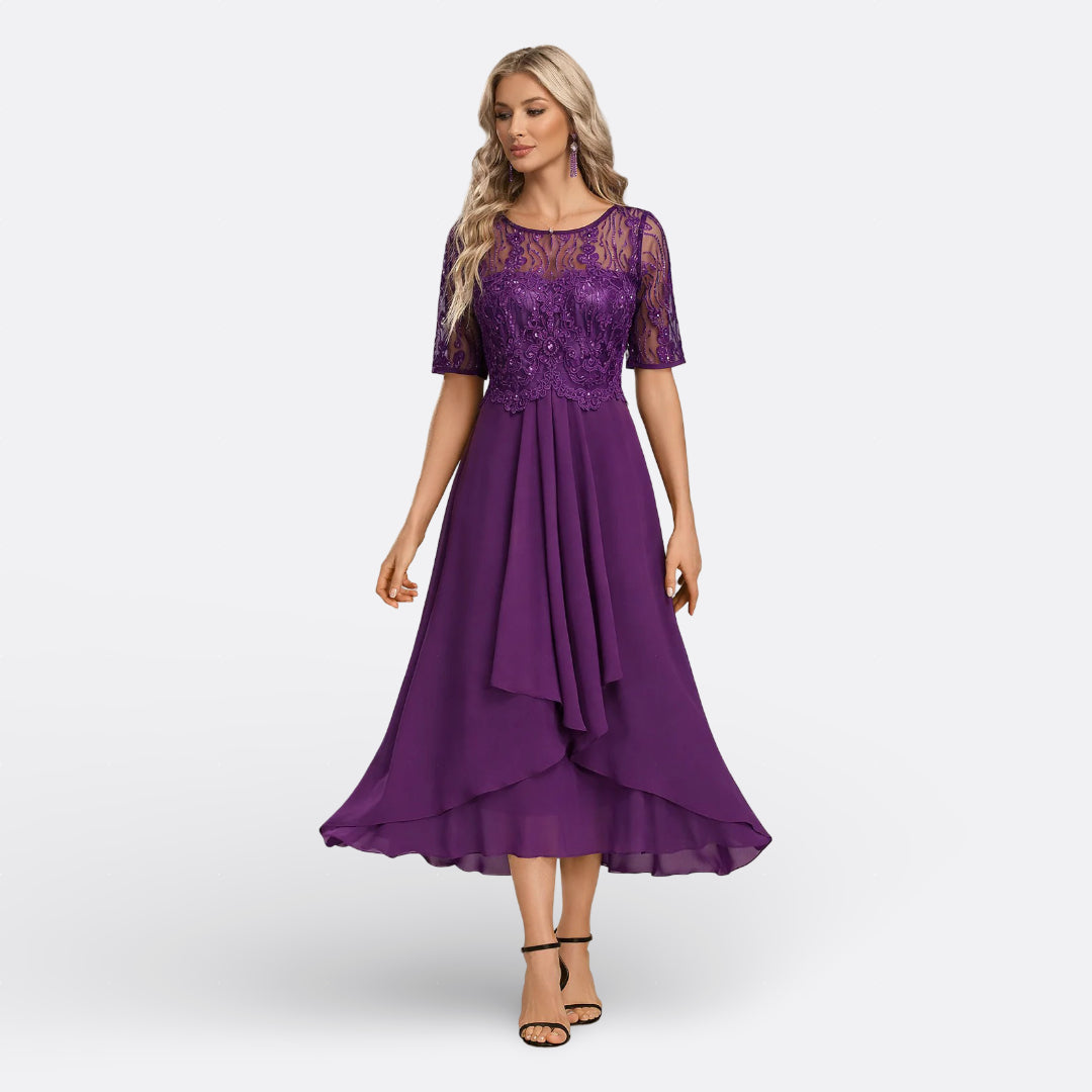 Mariana - Short-Sleeved Lace Dress