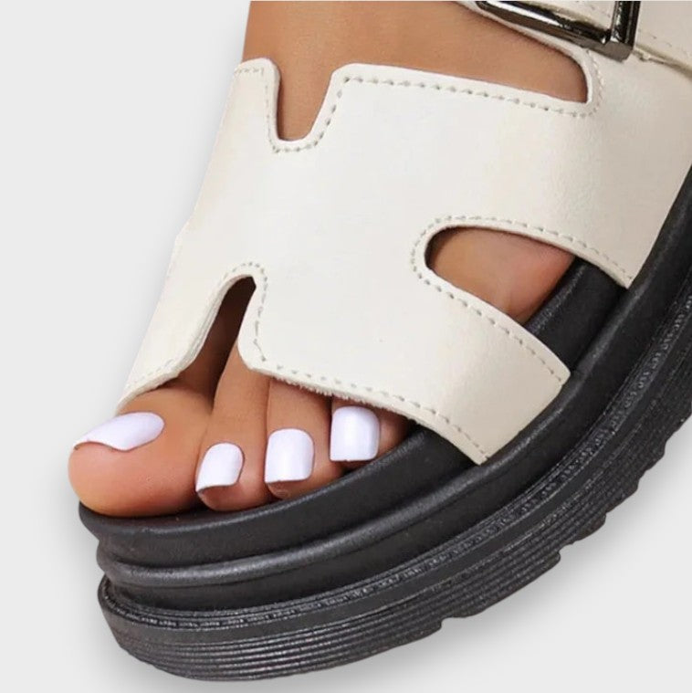 Amaris | Sandali Comfort con Fascia a H e Suola Platform